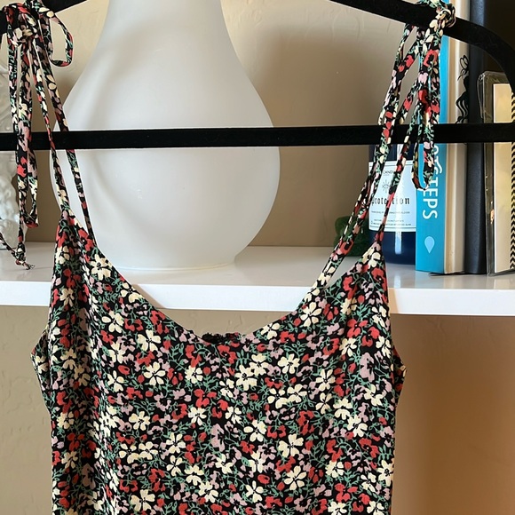 Reformation floral sundress - size 2 - Picture 2 of 4
